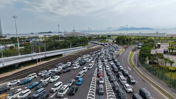 富腾优配  港珠澳大桥开通7年，迎客逾9334万人次